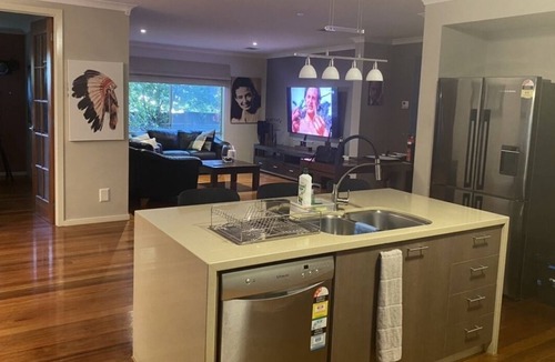 Narre Warren South House | Modern home with Cinema room, large spa and breakfast.
