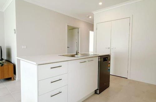 Berwick House | Modern Home Canal Berwick