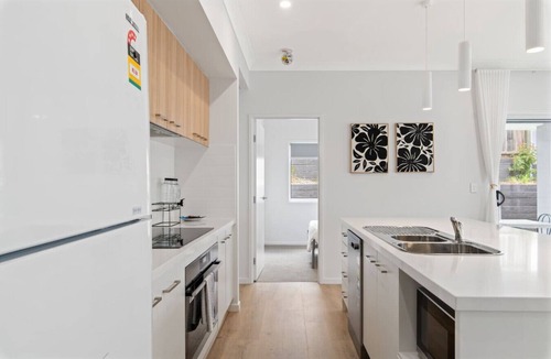 Park Ridge House | Modern House w/Patio & Family Comfort