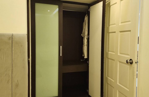 Banani Apartment | Modern Luxury 3-Bed 3-Bath Banani Apt - Parking Laundry Washer Dryer Dishwasher