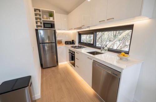 Mount Buller House | Modern Mount Buller Chalet Village Location Sleeps 12