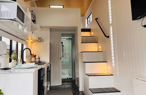 Drewvale Cabin | Modern, New, Fully Fitted Tiny House