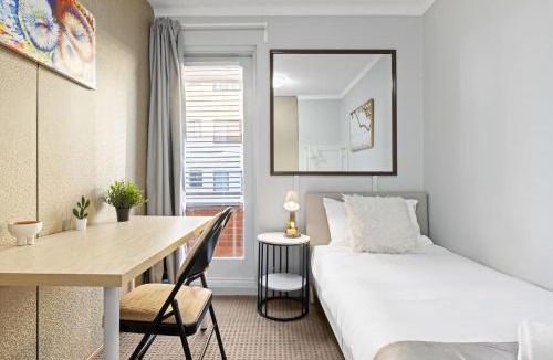 Liverpool House | Modern Private Single Room - Centrally Located at Liverpool - Shared Bathroom
