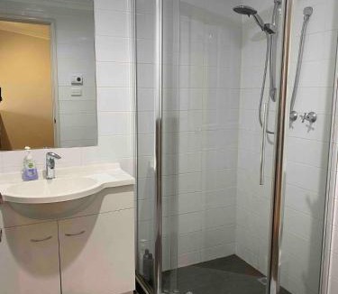 Furnissdale Apartment | Modern spacious apartment, Airconditioned, WIFI & coffee machine