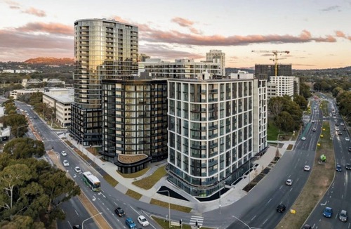 Phillip Apartment | Modern Style Comfortable 1Bedroom Apt with Parking