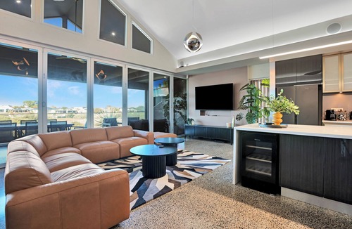Nangkita House | Modern waterfront retreat, with indoor heated pool and games room.