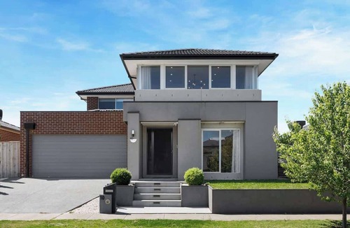 Werribee House | Modern Werribee Retreat Close Shops & Nature