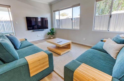 West Busselton House | Mollymook SW