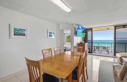 Caloundra Apartment | Monterey Lodge Unit 10 27 Warne Terrace Kings Beach