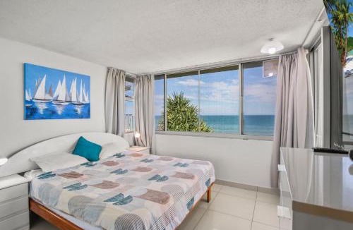 Caloundra Apartment | Monterey Lodge Unit 10 27 Warne Terrace Kings Beach