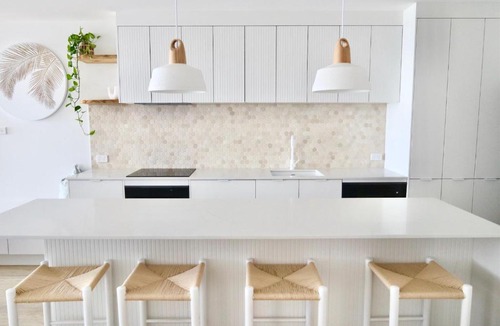 Caloundra Apartment | Monterey Lodge - Unit 18, 27 Warne Terrace, Kings Beach Caloundra