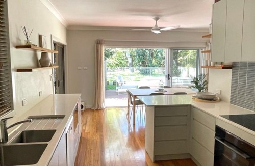 Hawks Nest House | Monterra Ave Magic