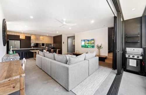 Mooloolaba House | Mooloolaba luxury beach escape with heated pool