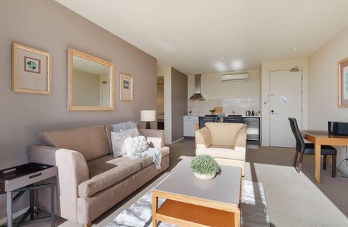 Fingal Apartment | Moonah Links Apartment 24 - Fairway Views, Golf, Hot Springs