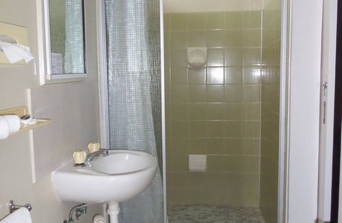 Innisfail Hotel | Moondarra Motel