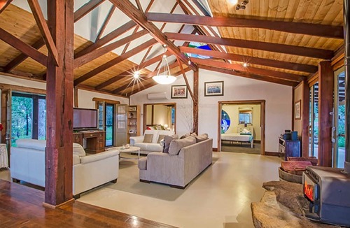 Yallingup House | MOONWOOD STUDIO- YALLINGUP Vines & bushland surrounds. 2 bedroom 2 bathroom