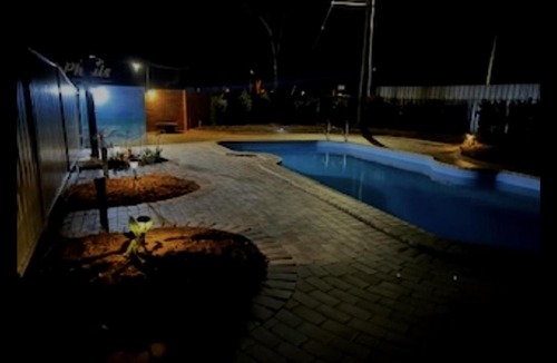 Moore Park Beach Hotel | Moore Park Beach Inn