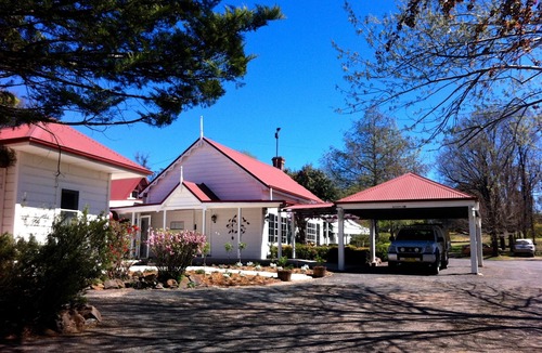 Armidale Hotel | Moore Park Inn