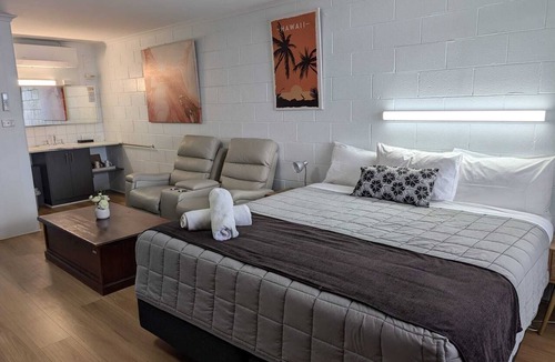 Morwell Hotel | Morwell Parkside Motel