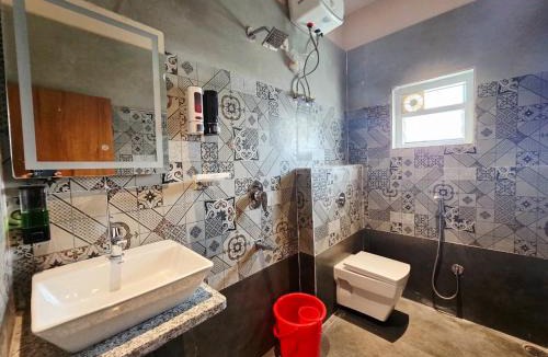 Medinipur Hotel | Motel Oracle
