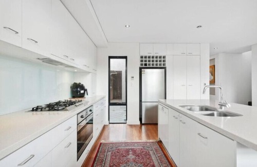 Mount Claremont House | Mount Claremont House close to Train + Parks