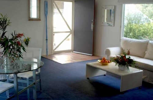 Mount Martha Apartment | Mount Martha, White Lilac, Holiday Studio