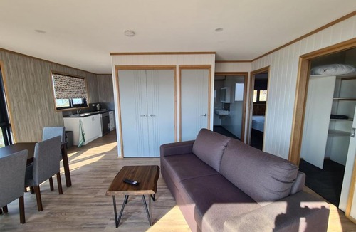 Mount Rumney House | Mount Rumney Escapes Seaview House 2 - Eagle House