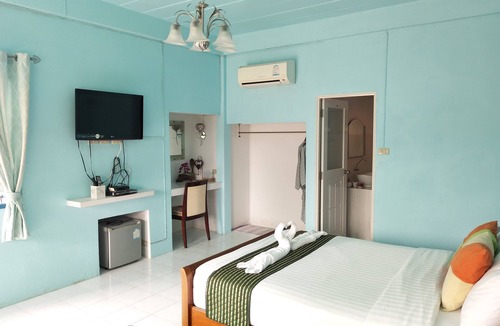 Ban Phe Hotel | Mountain Beach Resort