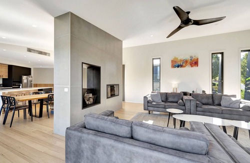 Bright House | Mountain Mist Retreat - 5 Bedrooms