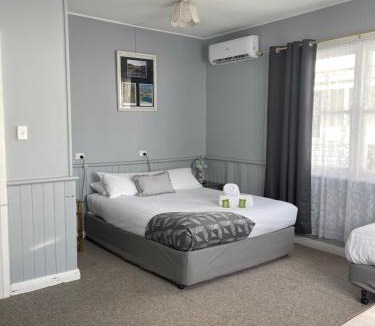 Queenstown Hotel | Mountain View Motel