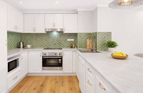 Kelvin Grove Apartment | Mountain Views & Pool | 2BR Peaceful Kelvin Grove
