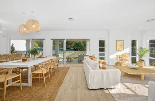 Callala Bay House | Mr Percival - When Size Matters !