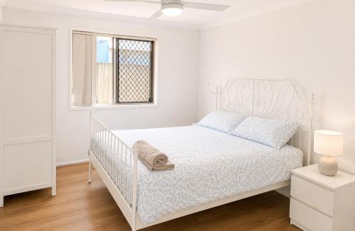 Upper Mount Gravatt House | Mt Gravatt Affordable 4BR Family Home, Sleep 8