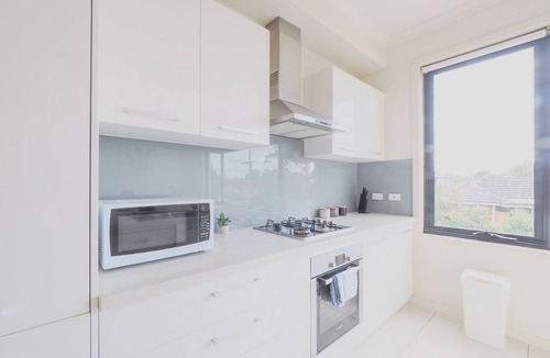 Mount Waverley Apartment | Mt Waverley Spacious 2BR2BA parking wifi balcony