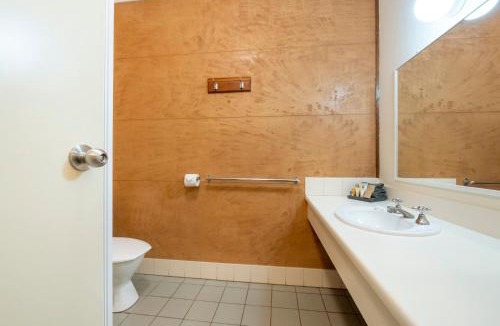 Coober Pedy Hotel | Mud Hut Motel