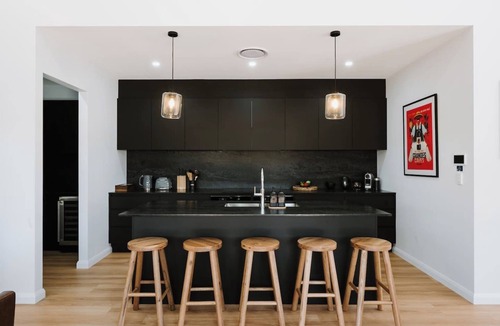 Central Mudgee House | Mudgee Luxury Retreats Group Getaway near Wineries
