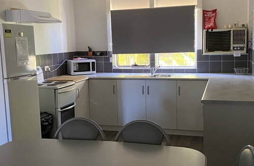 Kalbarri House | Murchison waters accommodation