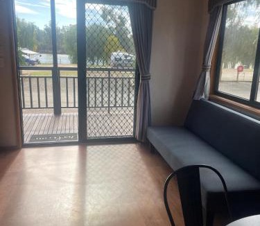 Robinvale Apartment | Murray View Cabin