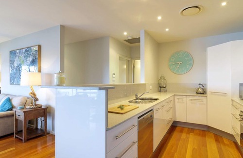 Tea Gardens House | Myall River Magic - well-appointed townhouse overlooking the Myall River