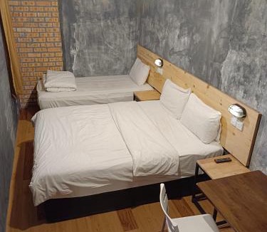 Banting Hostel | Myera Hotel