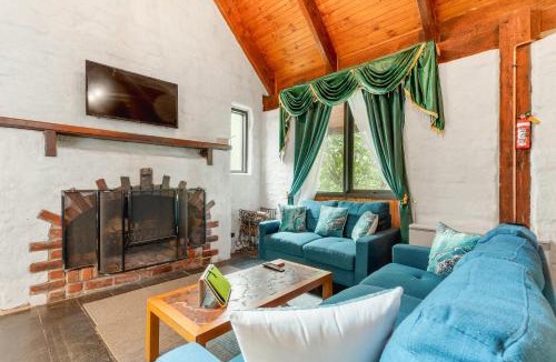 Emerald House | Myrtle Loft - Forest Garden, Emerald