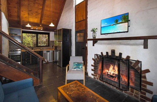 Emerald Cabin | Myrtle Loft - Sun-Kissed Forest Garden, Emerald