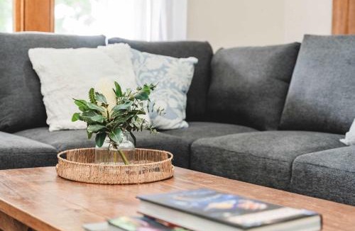 Wagga Wagga House | Myrtle on Kincaid - Pet Friendly Close to CBD