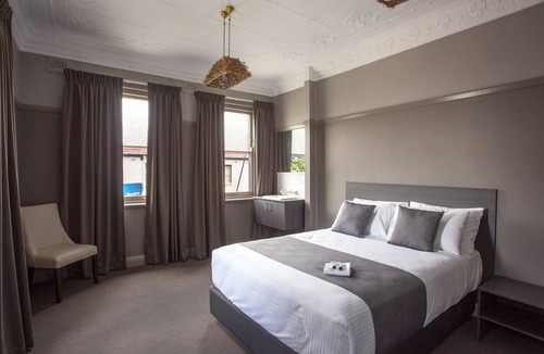 Adamstown Hotel | Nags Head Hotel