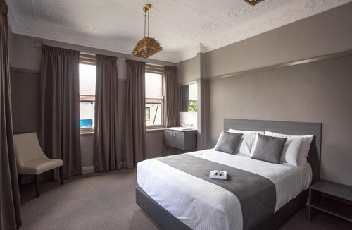 Adamstown Hotel | Nags Head Hotel
