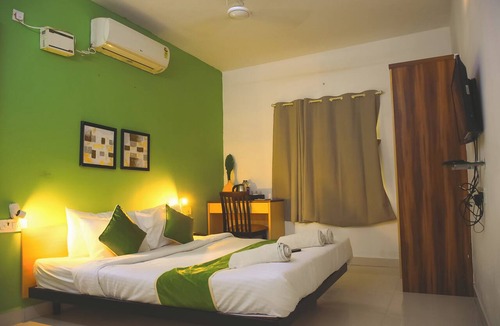 Ramapuram Hotel | Naksha Tree Hotels Honey Crest
