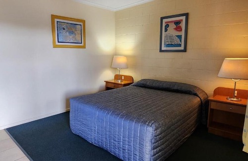 Nanango Hotel | Nanango Antler Motel