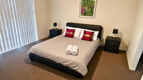 Kealy House | Napolean Holiday Retreat