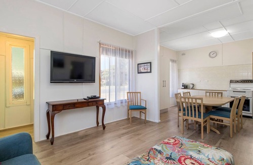 North Haven House | Naroon - 3 Bedroom holiday home in North Haven, close to beach and river