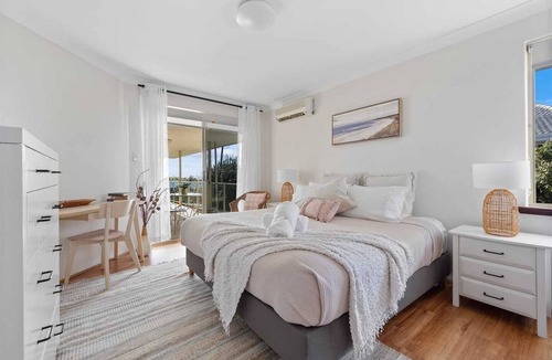 Halls Head House | NDIS- Kid-Pets- Beachfront